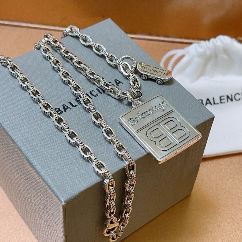 Ba1en*iaga necklaces